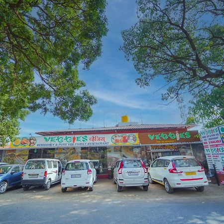 מלון Mahābaleshwar Veggies Residency & Pure Veg Restaurant מראה חיצוני תמונה